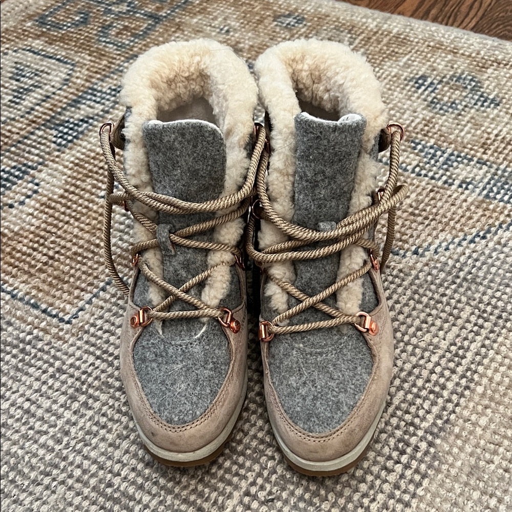 Sorel Gray and Tan Winter Boots